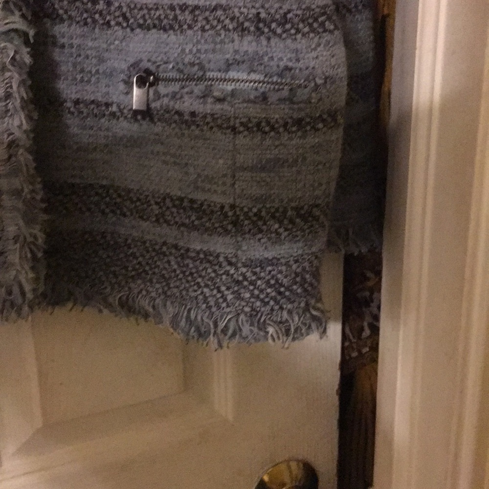 Sweater - Picture 3 of 4
